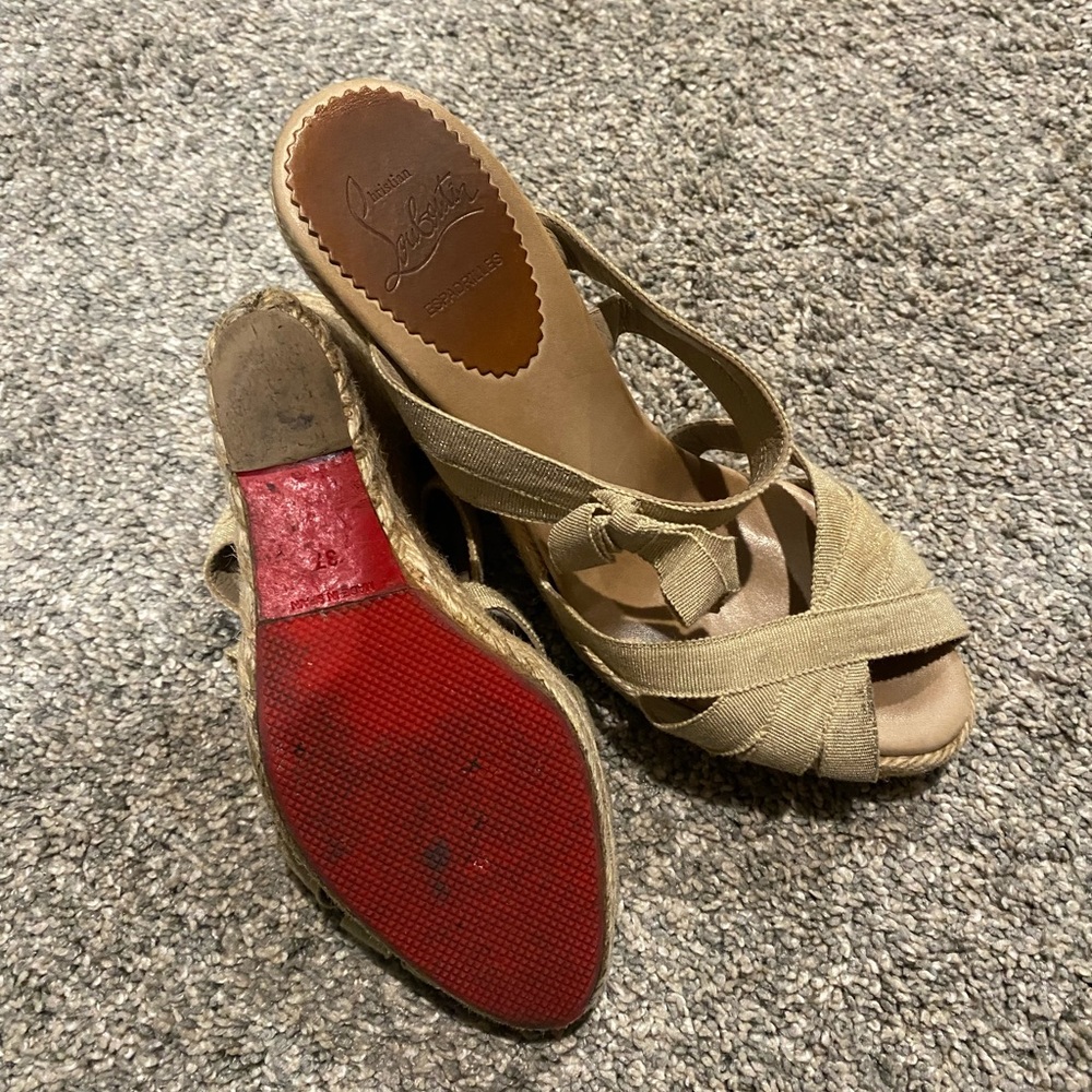 Louboutin wedges sz 37